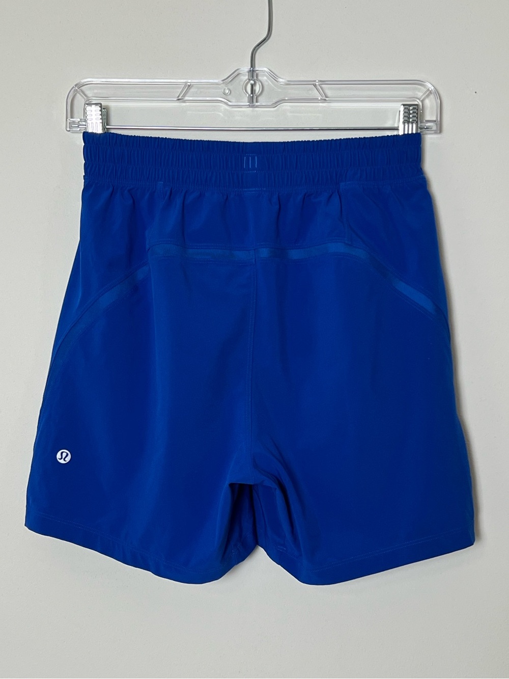 Lululemon Men's Pace Breaker Linerless Short 5” Blue XS LM7B86S Square Dot